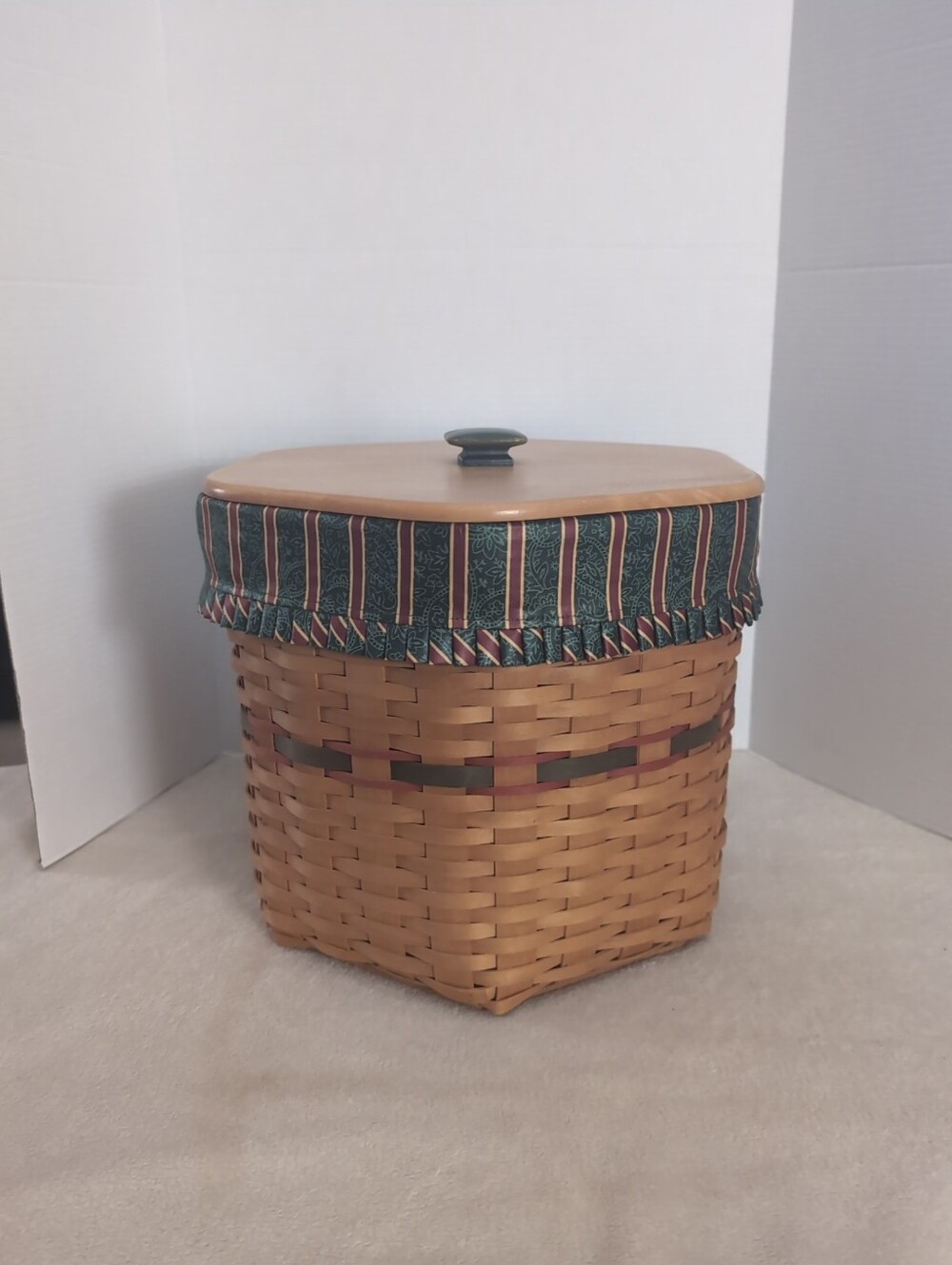 XL 1997 Longaberger Snowflake Hostess Basket Combo